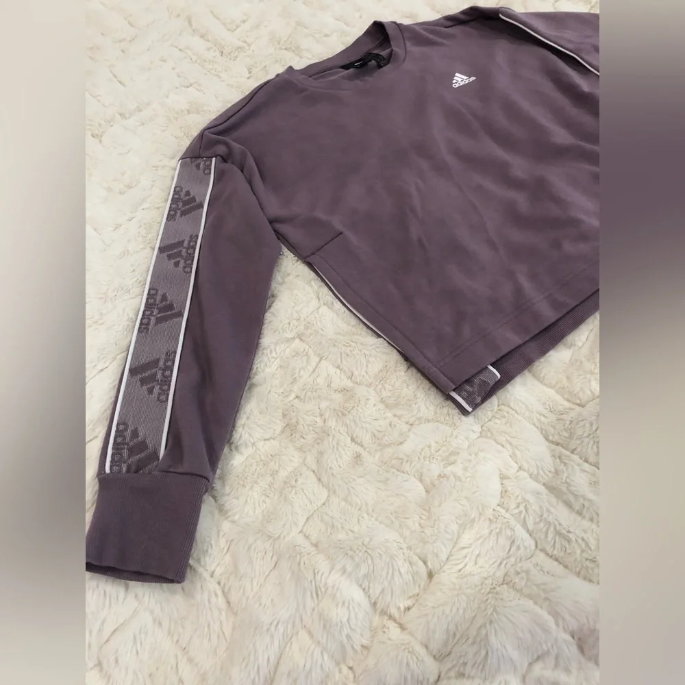 NWOT Never Worn XSmall Adidas purple long sleeved sweater - Picture 4 of 8